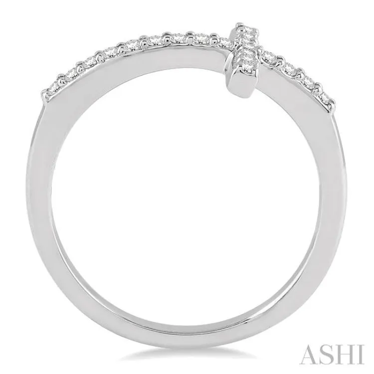1/5 ctw Round Cut Diamond Cross Ring in 10K White Gold
