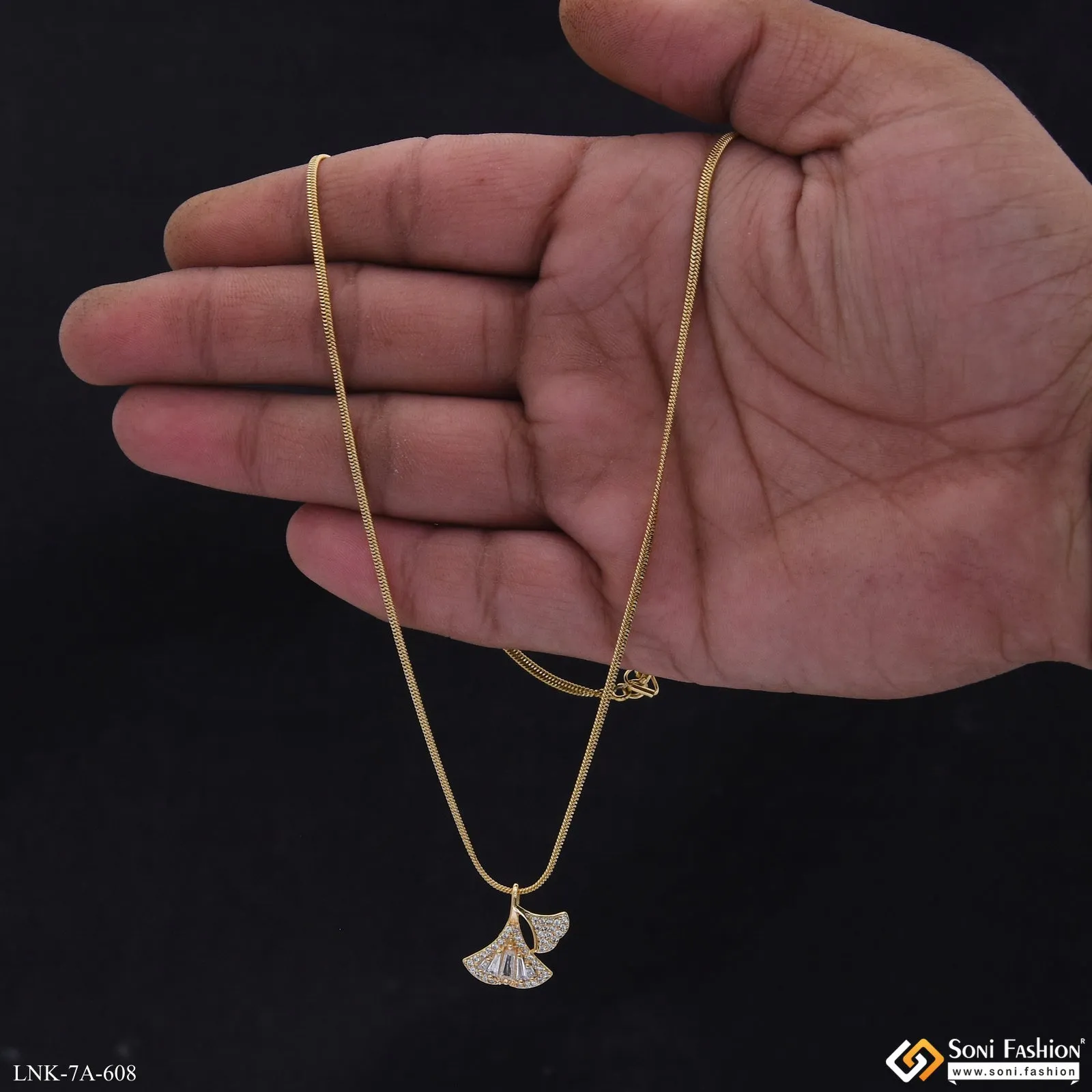 Artisanal Design Gold Plated Chain Pendant for Ladies - Style A608