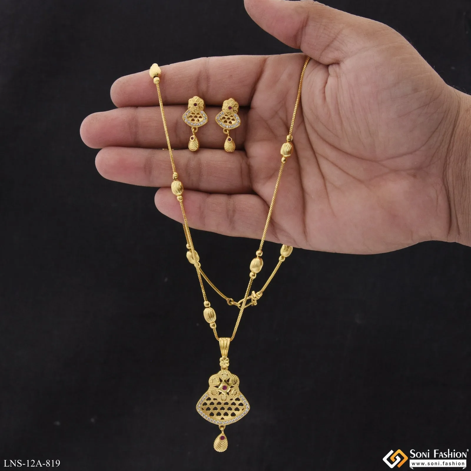 Artisanal Design Gold Plated Necklace Set for Ladies - Style A819