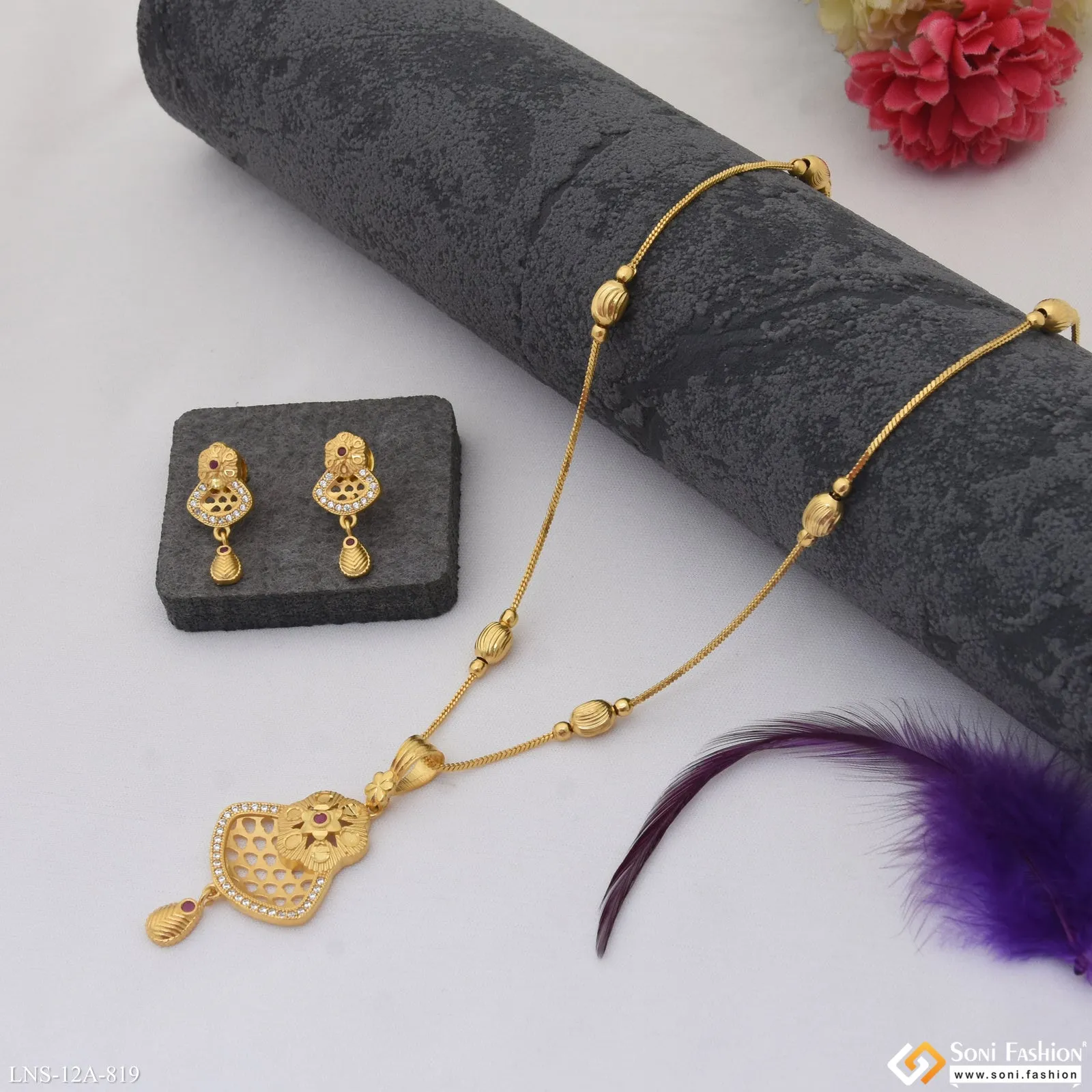 Artisanal Design Gold Plated Necklace Set for Ladies - Style A819