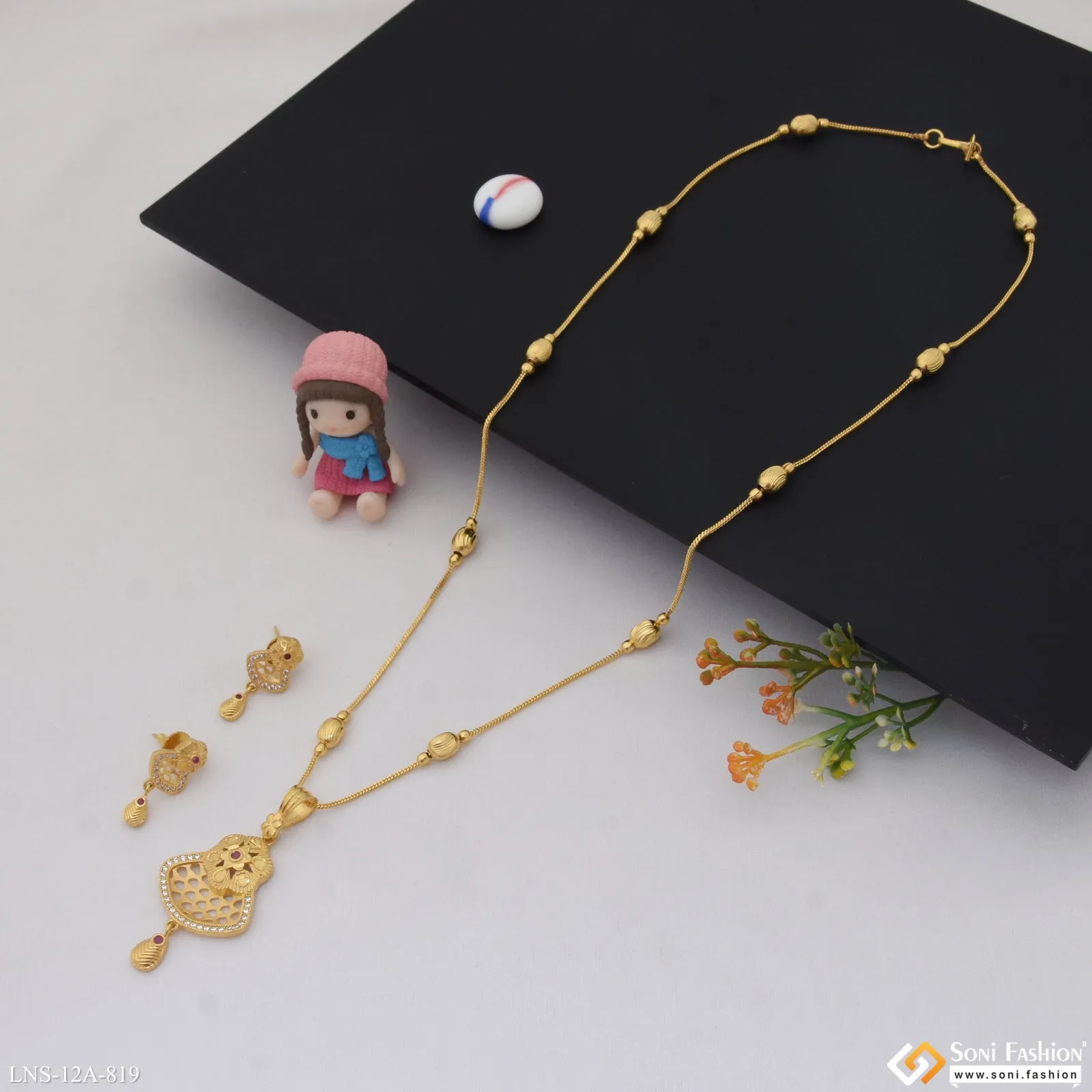 Artisanal Design Gold Plated Necklace Set for Ladies - Style A819