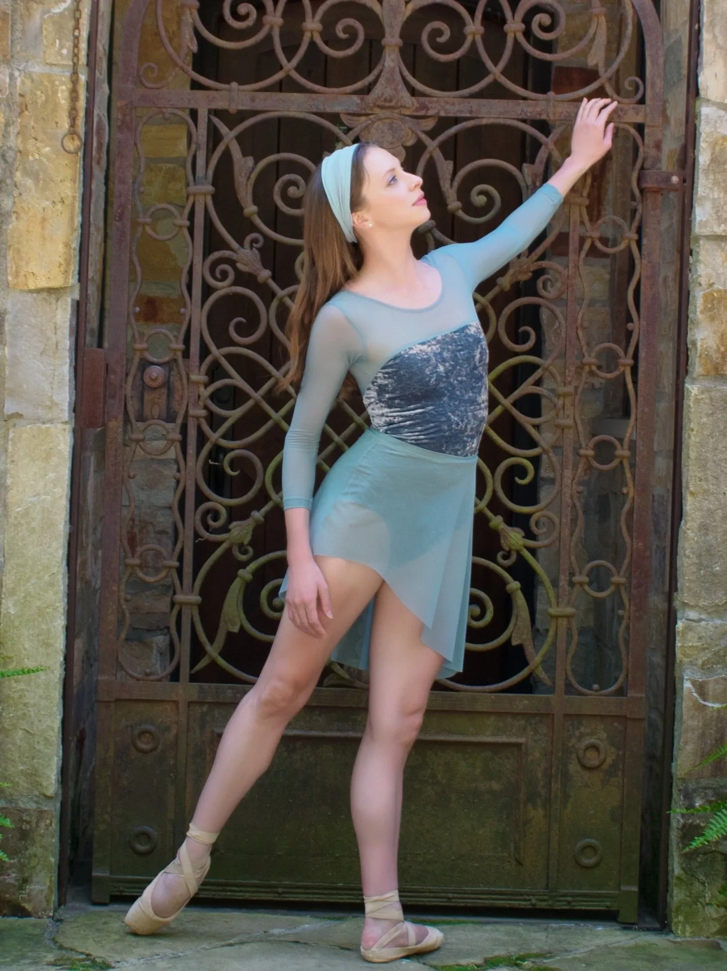Asymmetrical Short Skirt Moonstone Mesh RTW