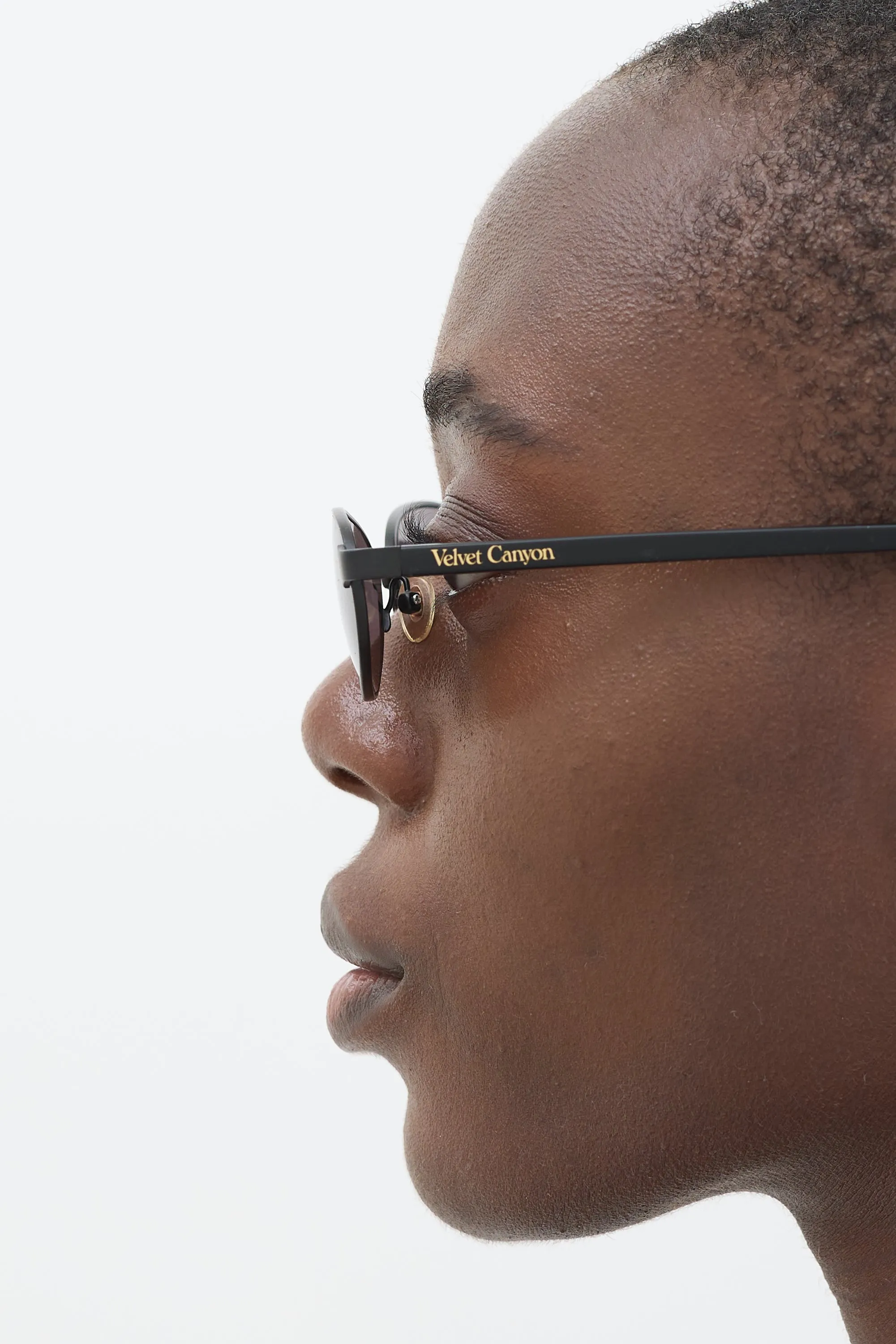 Black Musettes Oval Sunglasses