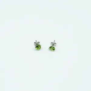 CA 18 Karat White Gold Martin Peridot Stud Earrings