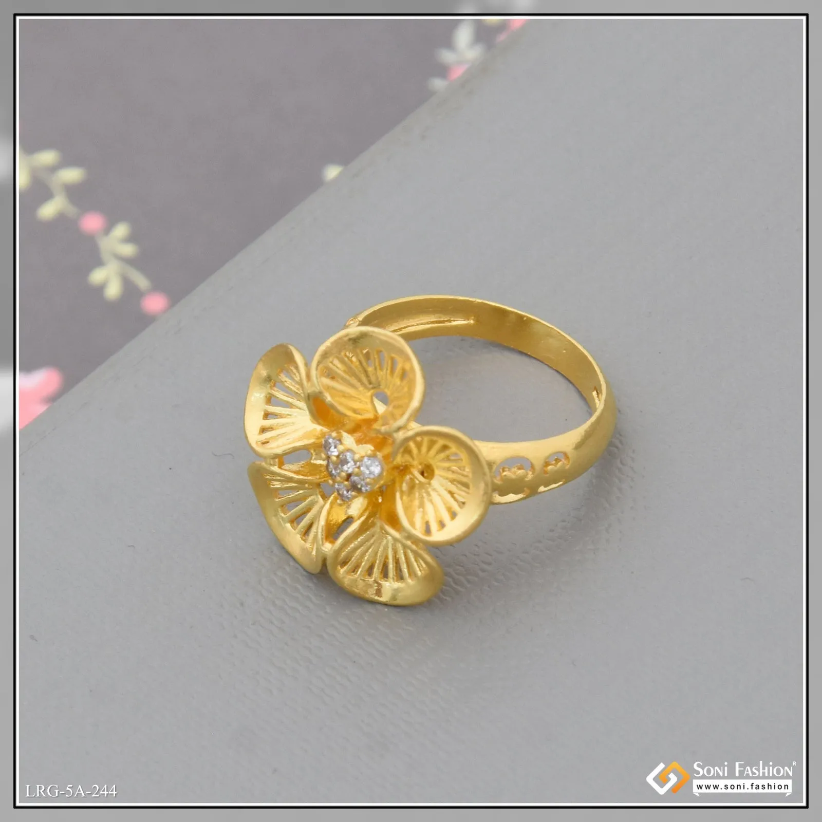 Eye-Catching Design Gold Plated Ring for Ladies - Style A244