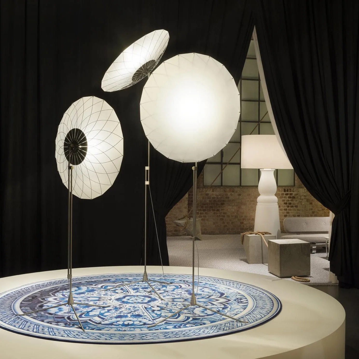 FILIGREE Floor Lamp