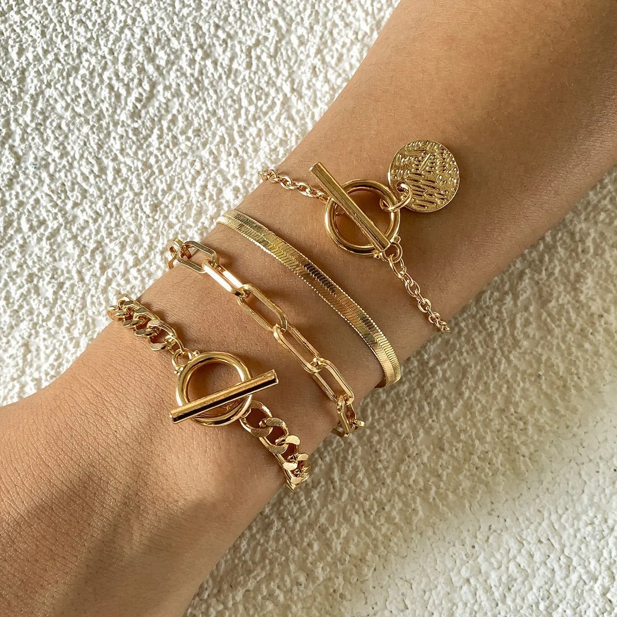 Metal Hollow Chain Snake Bone Bracelet – Sleek and Edgy Design